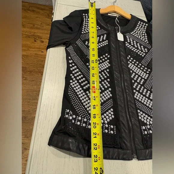 Elegant Black Carmin Blouse Blazer with Silver Studs NWT - Picture 4 of 11